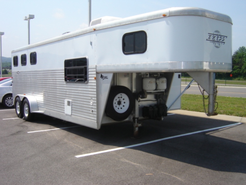 2009 Exiss Sport 3 Horse Trailer LQ