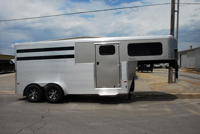 2016 Sundowner Super Sport 3 Horse Trailer
